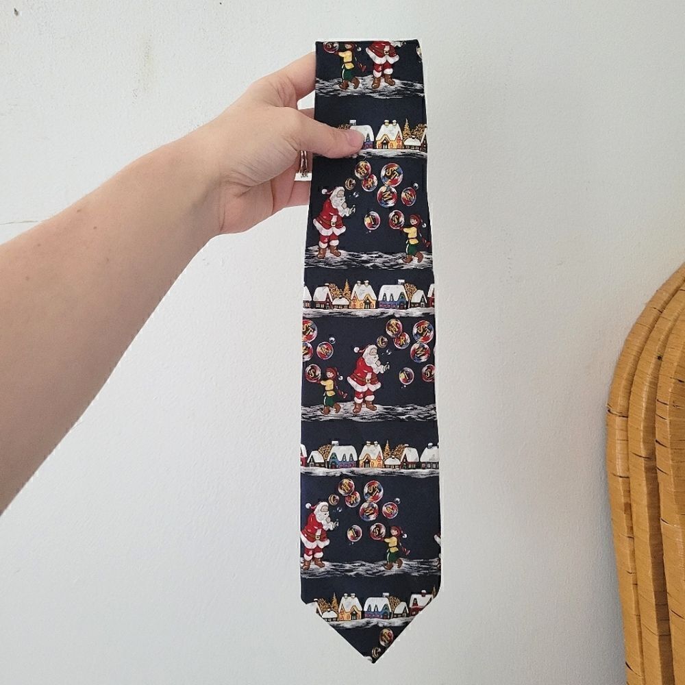 100% Silk Christmas Tie Santa Claus Navy Blue Red White Green